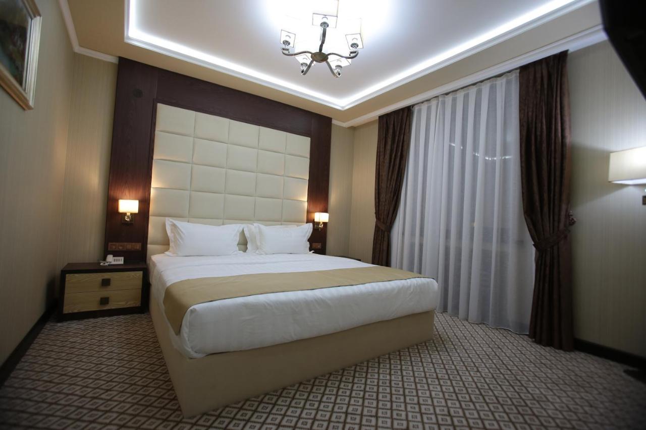 Royal Grand Hotel, Turkistan Ngoại thất bức ảnh