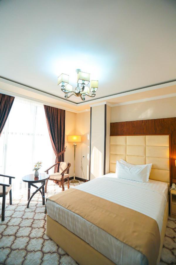 Royal Grand Hotel, Turkistan Ngoại thất bức ảnh