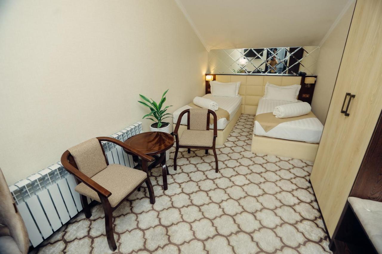 Royal Grand Hotel, Turkistan Ngoại thất bức ảnh