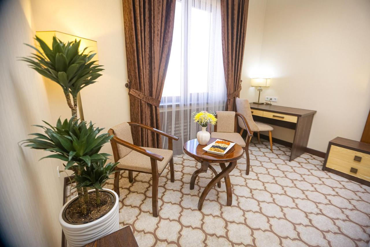 Royal Grand Hotel, Turkistan Ngoại thất bức ảnh